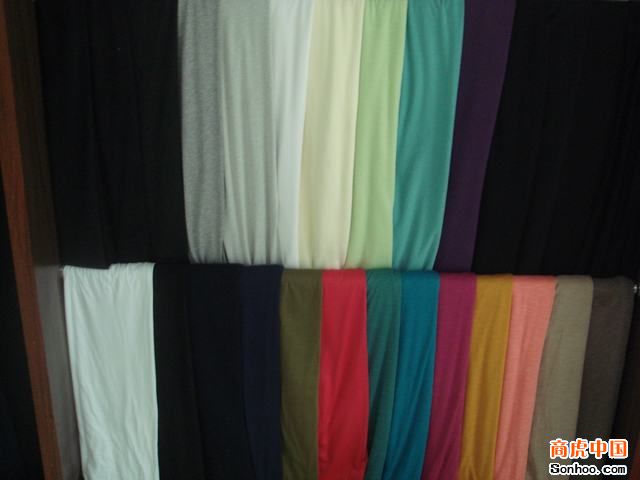 針織面料 從紡織工藝到現(xiàn)代應(yīng)用的全景解析